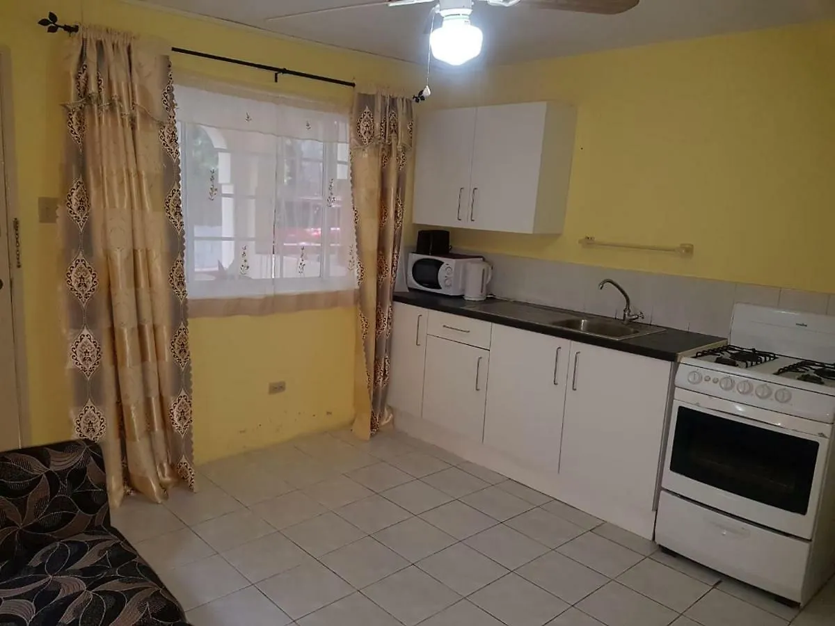 Almond Tree Apartments 네그릴 0*,  자메이카